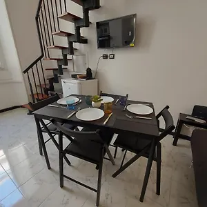 Corso Genova - Navigli Apartment